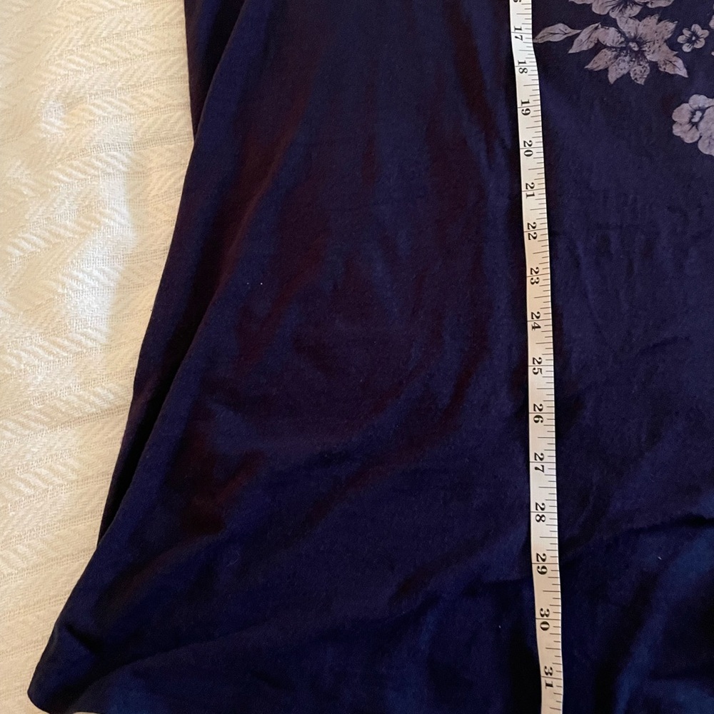 Lane Bryant Deep Blue Floral Short Sleeve Tunic - Picture 6 of 7